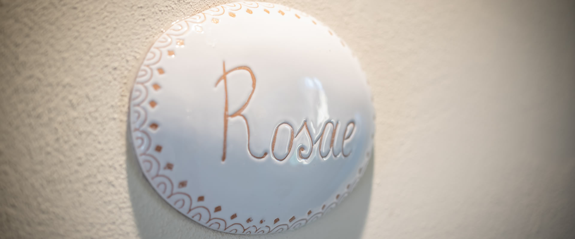 rosaetitle